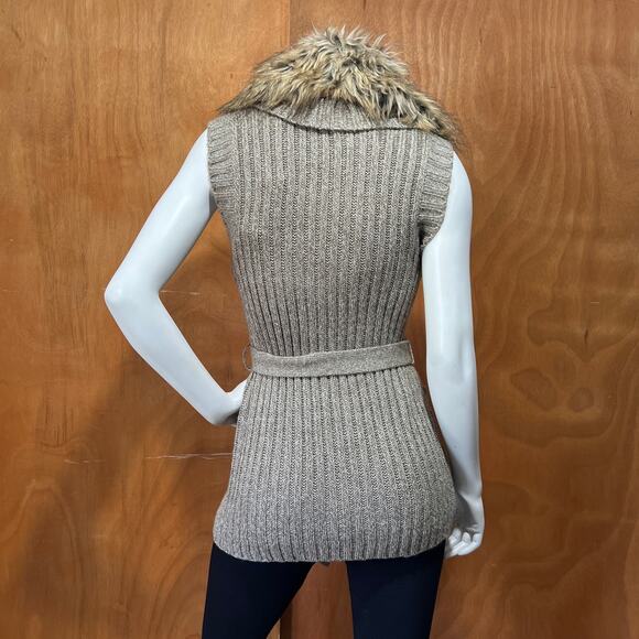 Covington Faux Fur Collar Knit Sweater Vest Womens Size M Gray Marled Sleeveless - Picture 2 of 9